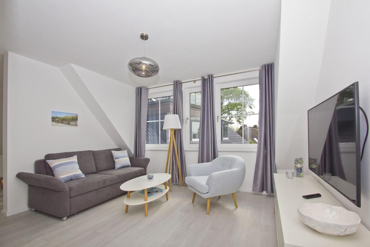 Gratis Nutzung Vom Ahoi Erlebnisbad Und Sauna In Sellin - Haus Inselwind Fewo Meerwellen Groß Zicker エクステリア 写真